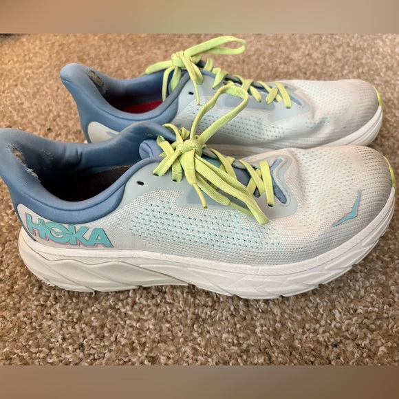 Hoka 😍 Arahi 7 Light Blue and Neon Yellow Athletic Shoes - Picture 8 of 8
